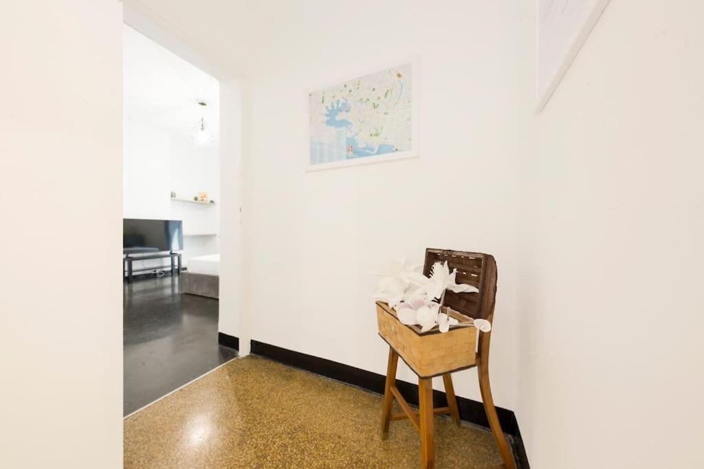 Agostino'S Apartment Genoa Bagian luar foto