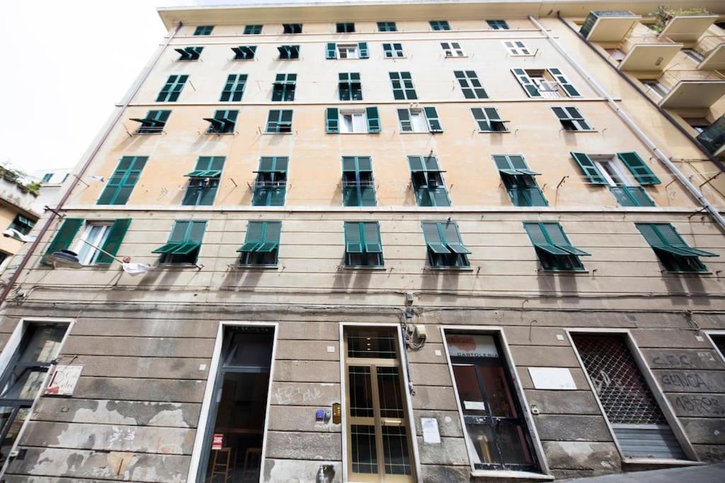 Agostino'S Apartment Genoa Bagian luar foto